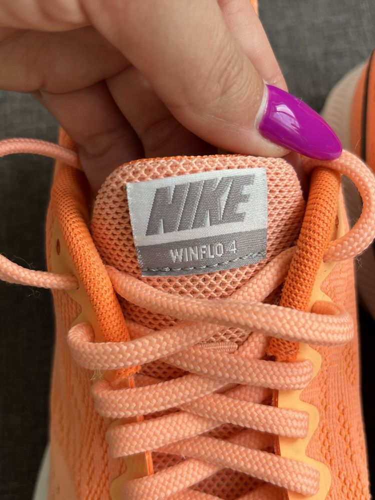 Бігові кросівки Nike winflo 4 жіночі