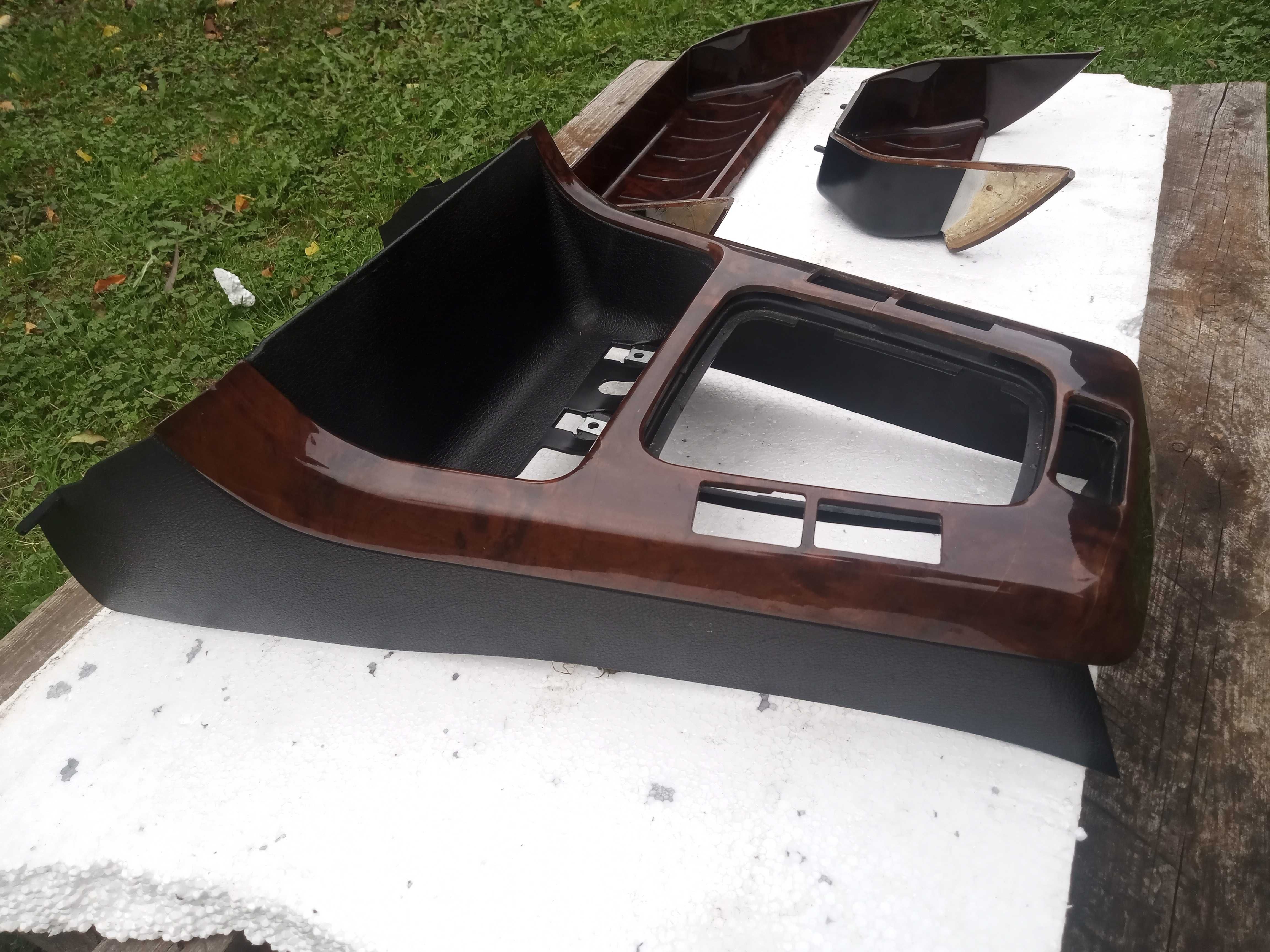 Elementy drewniane drewno dekory Nussbaum BMW E36 Compact