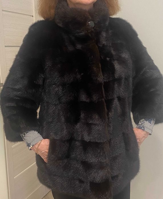 Норкова шубка - кожушок шоколадного кольору