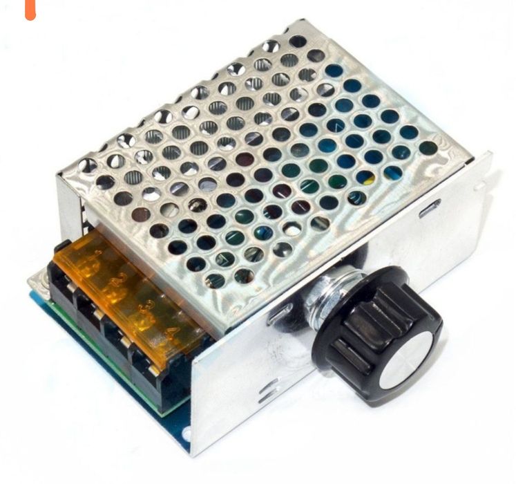 Регулятор напряжения 4 кВт