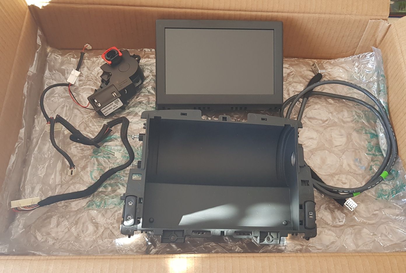 Display radionav Peugeot 308/3008/5008/RCZ, Alfa Romeo Giulietta