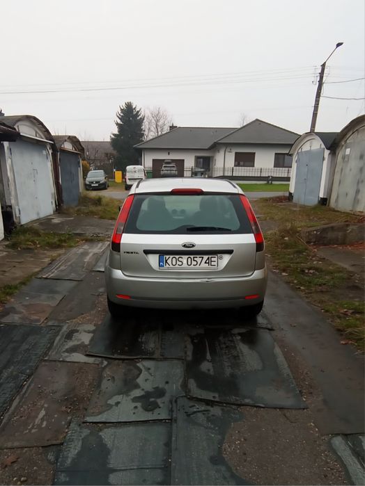 Ford Fiesta Mk5 2006 3d benzyna 1,4