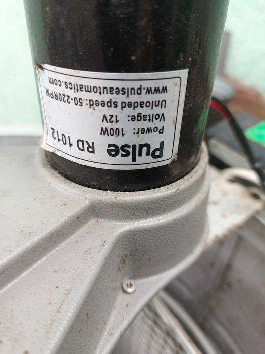 Продам 3-х рамочну медогонку з електроприводом