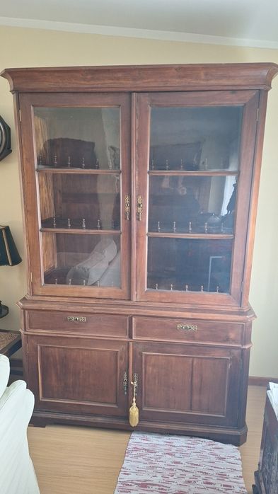 Barato: Louceiro em cerejeira