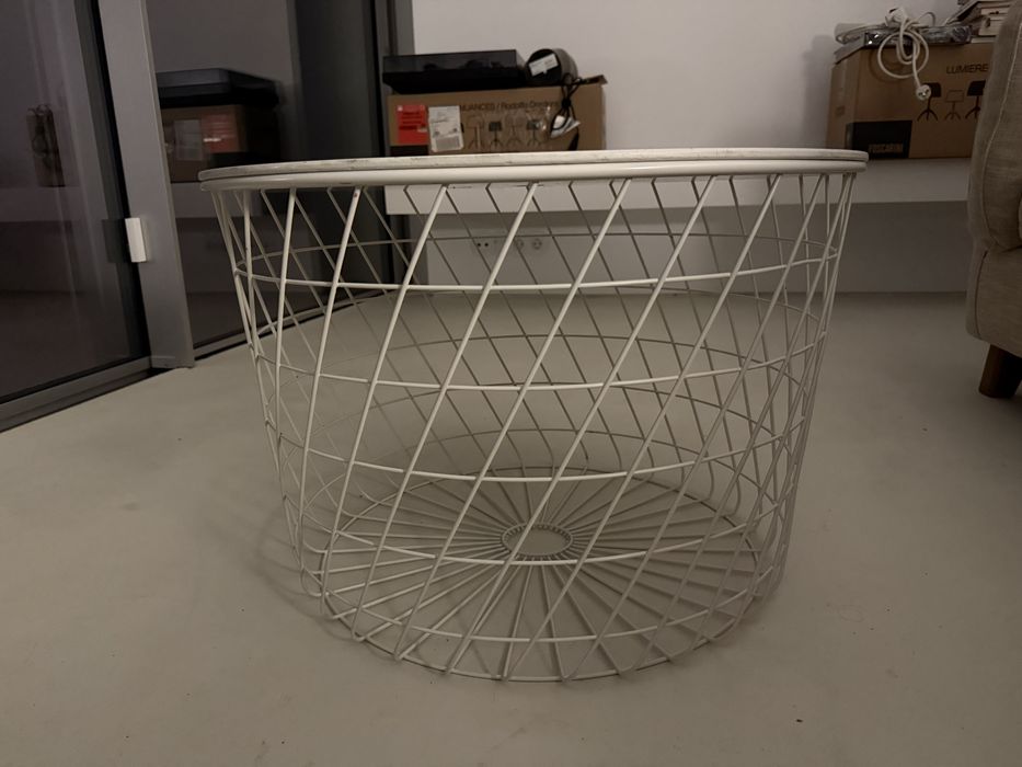 Mesa de centro com arrumação