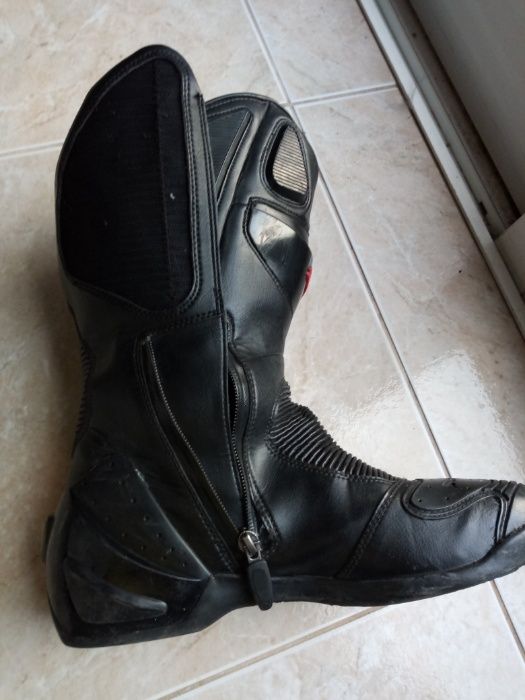 Ducati botas moto