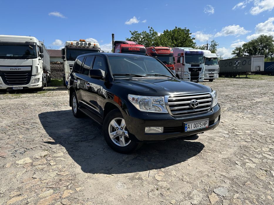 Toyota Land Cruiser 200