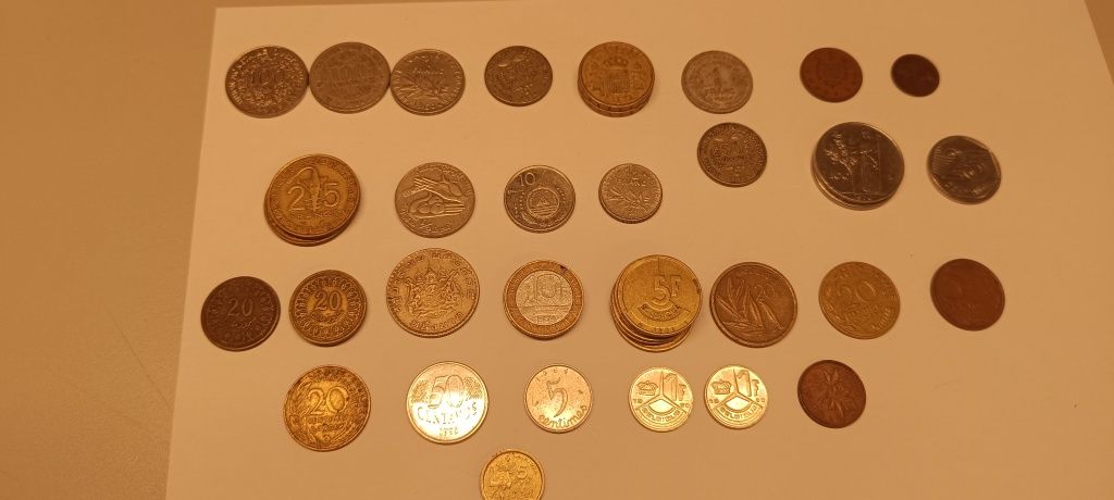Moedas antigas nacionais e estrangeiras