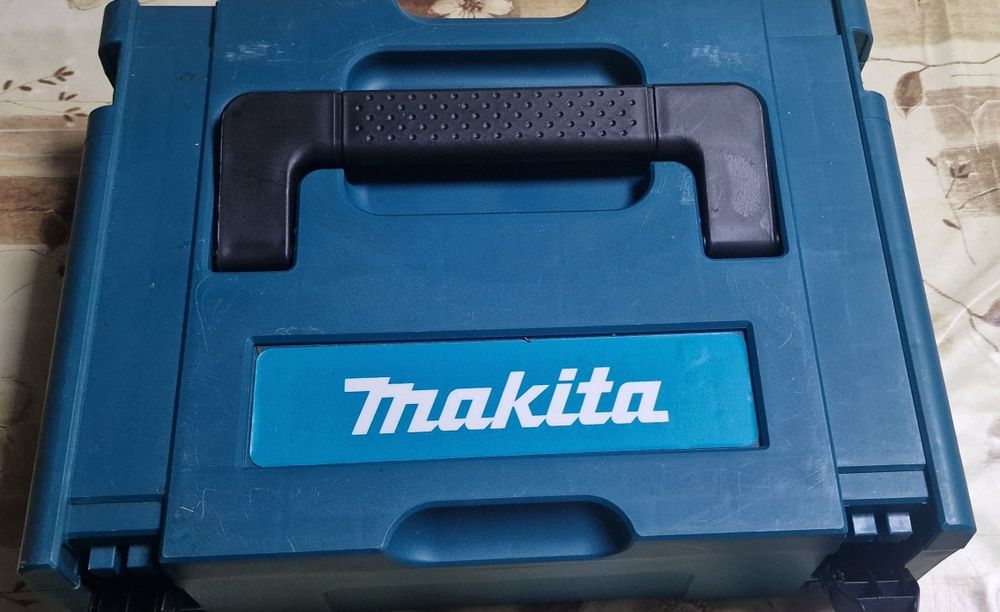 Aparafusadora e martelo pneumatico