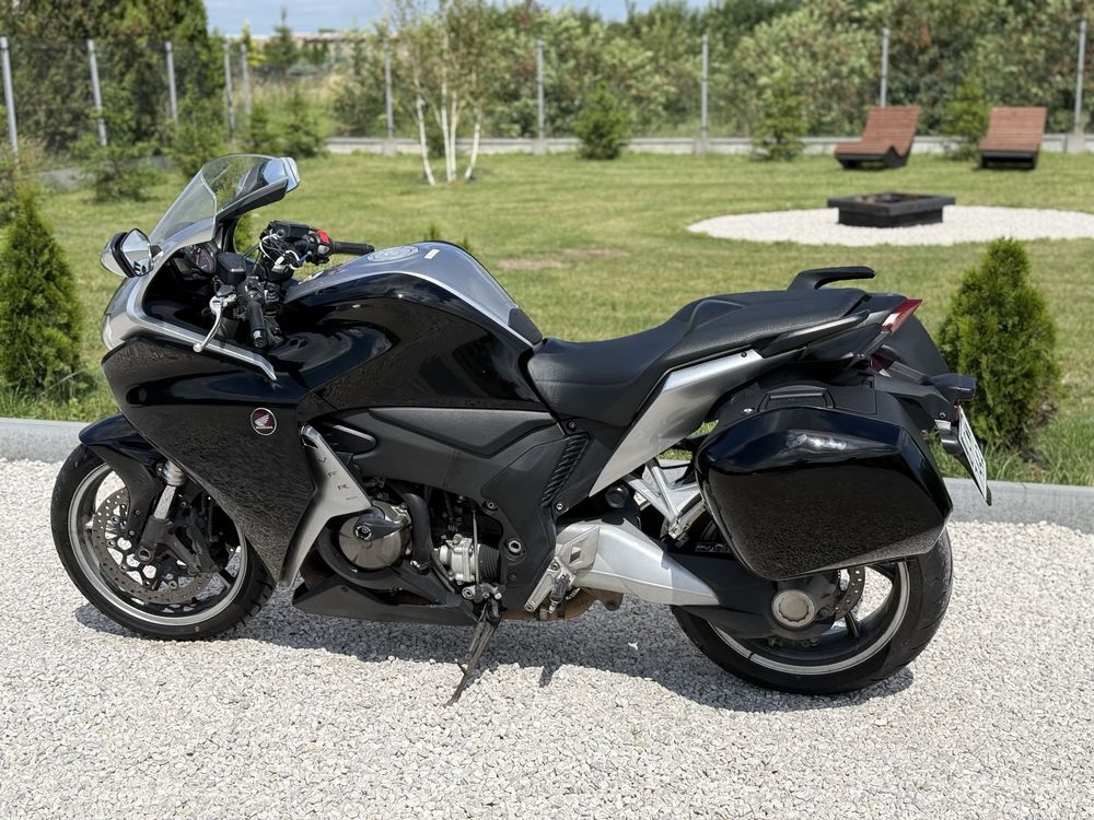 Honda VFR 1200 ABS!! Podgrzewane manetki!! Gotowa do sezonu!! Polecam!