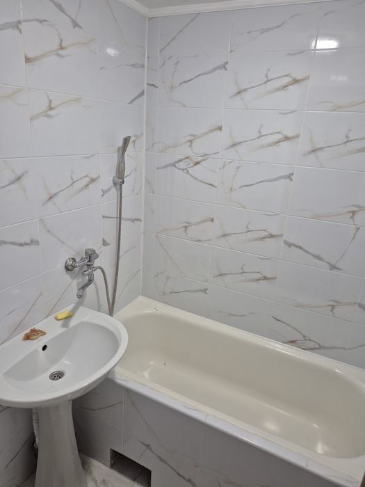 Продаж двохкімнатной квартири район Росвигово.