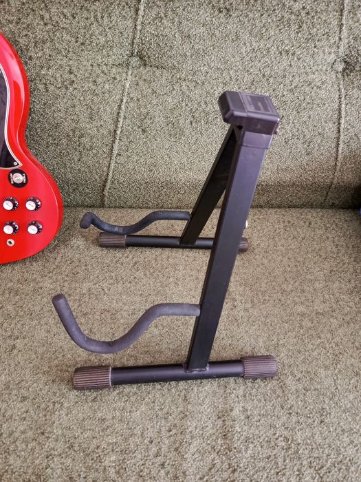 Електрогітара форми SG