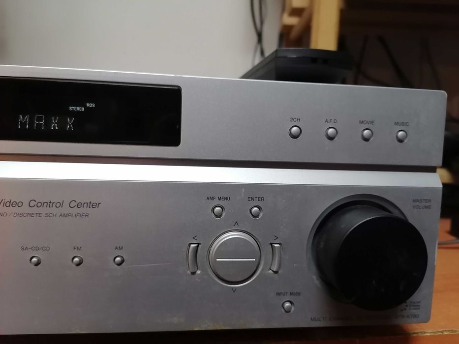 Amplituner Sony STR-K780 pilot