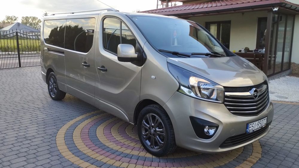 Opel Vivaro LONG * 1.6 DCI 125 KM * 9 osób * Klima przód i tył * FV 23 % bez adblu
