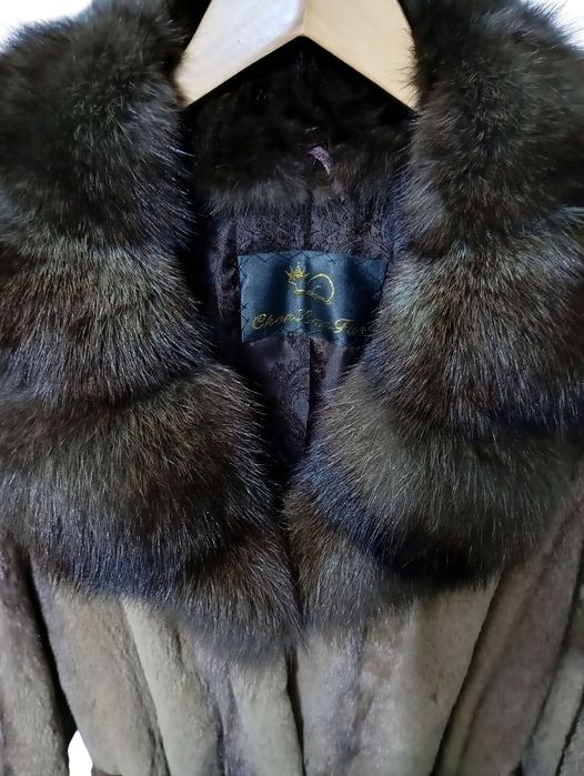 Новая.Длина 113см, Ог 110см. Норковая шуба с соболем. Натуральная шуба