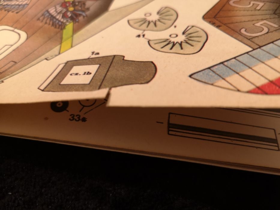 Model kartonowy 1:33. Curtiss 75 hawk