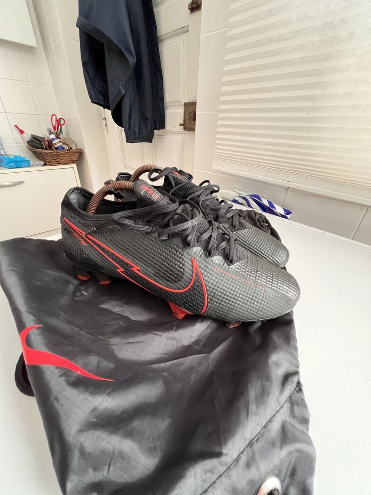 Chuteiras Nike Mercurial Vapor 13 ACC