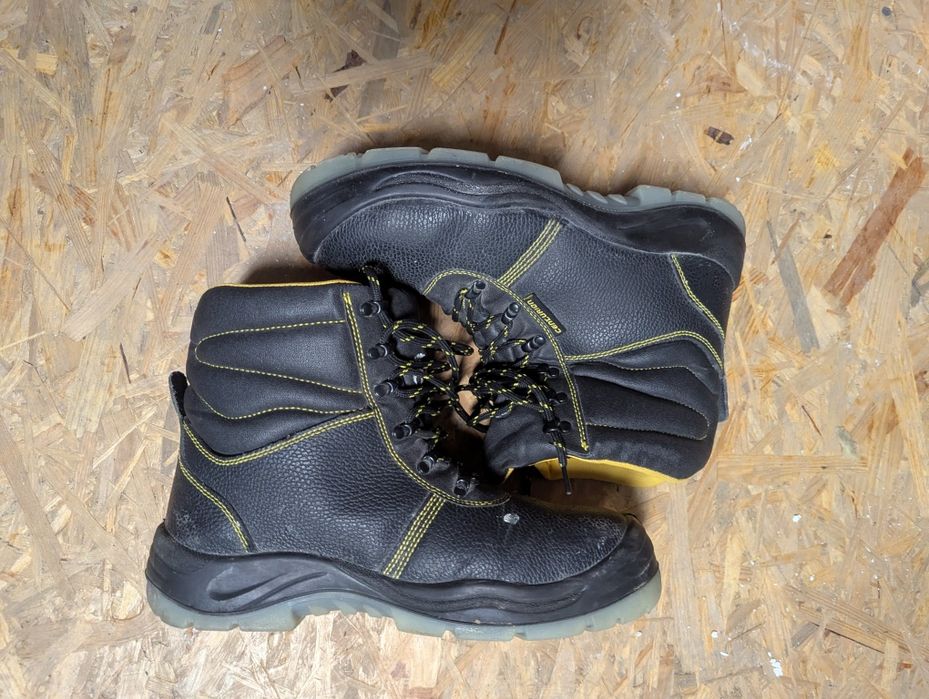 Buty robocze roz. 44 ocieplane