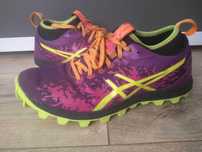Asics Gelfuji Runnegade (T587N) buty do biegania 39,5
