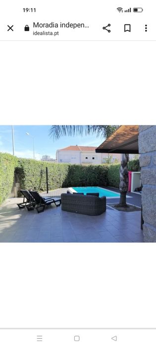 MORADIA UNIFAMILIAR V4 (Piscina, Terraço e Jardim)