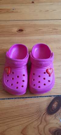 Klapki dziewczęce crocs roz.25