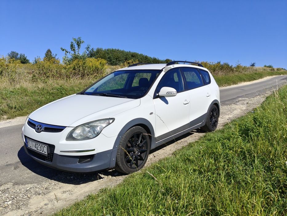 Hyundai i30 CW X-Road 1.6 CRDi – niezawodny, zadbany, bardzo oszczędny