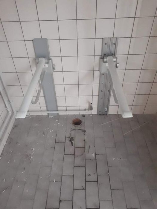 Uchwyty toaletowe regulowane dla niepełnosprawnych Lewy i Prawy