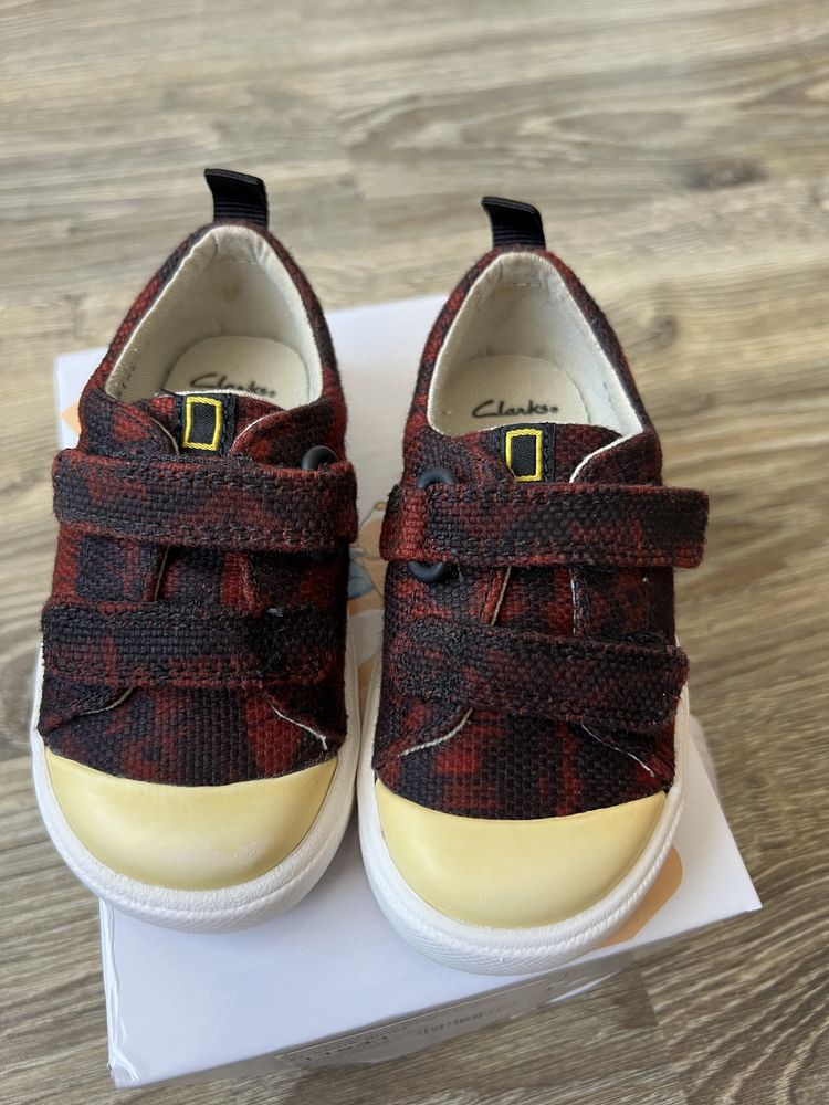 Продам дитячі кеди кросівки Clarks 20,5 розмір