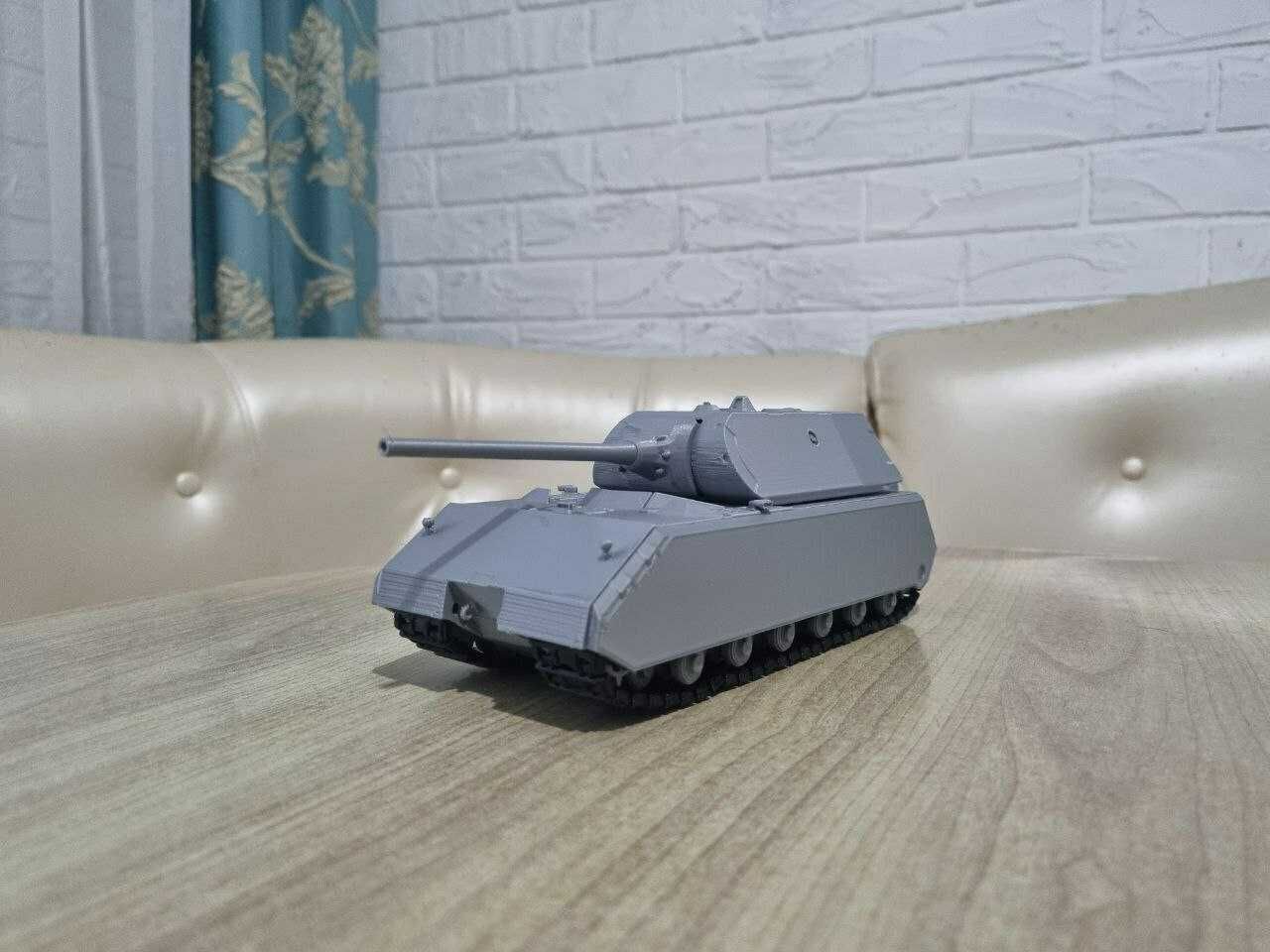 Друкована модель танка Maus з гри WoT