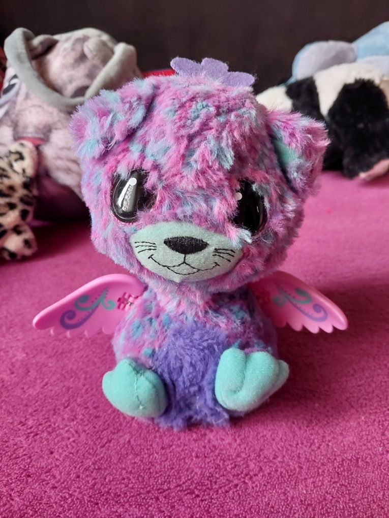 Hatchimals świecący grający pluszak miś maskotka