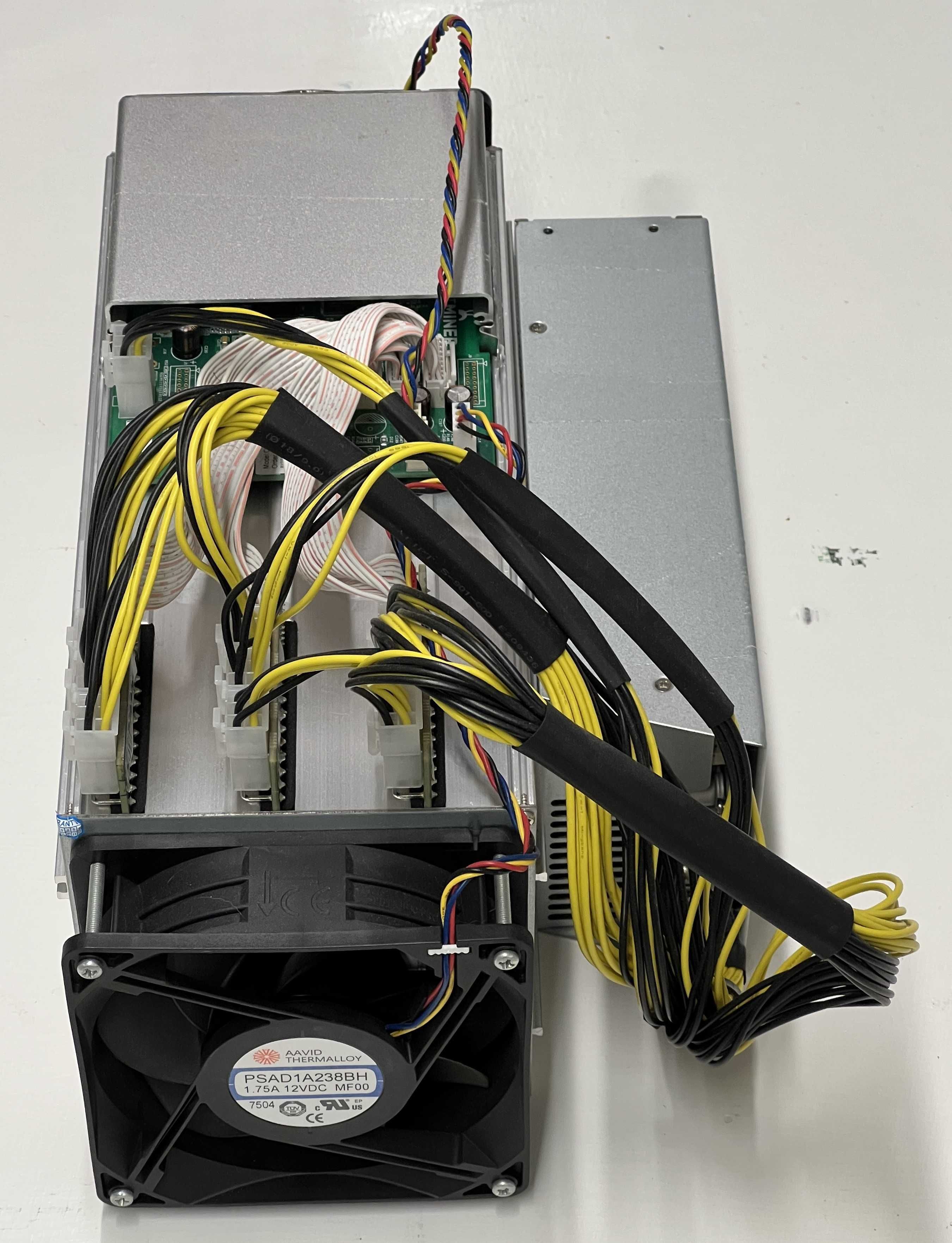 Bitmain Antminer S9 - Usado