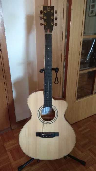 Guitarra Eletrificada APC aço (falta colocar trastes)