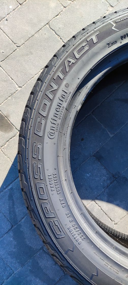 235/50R18 Continental Cross Contract UHP