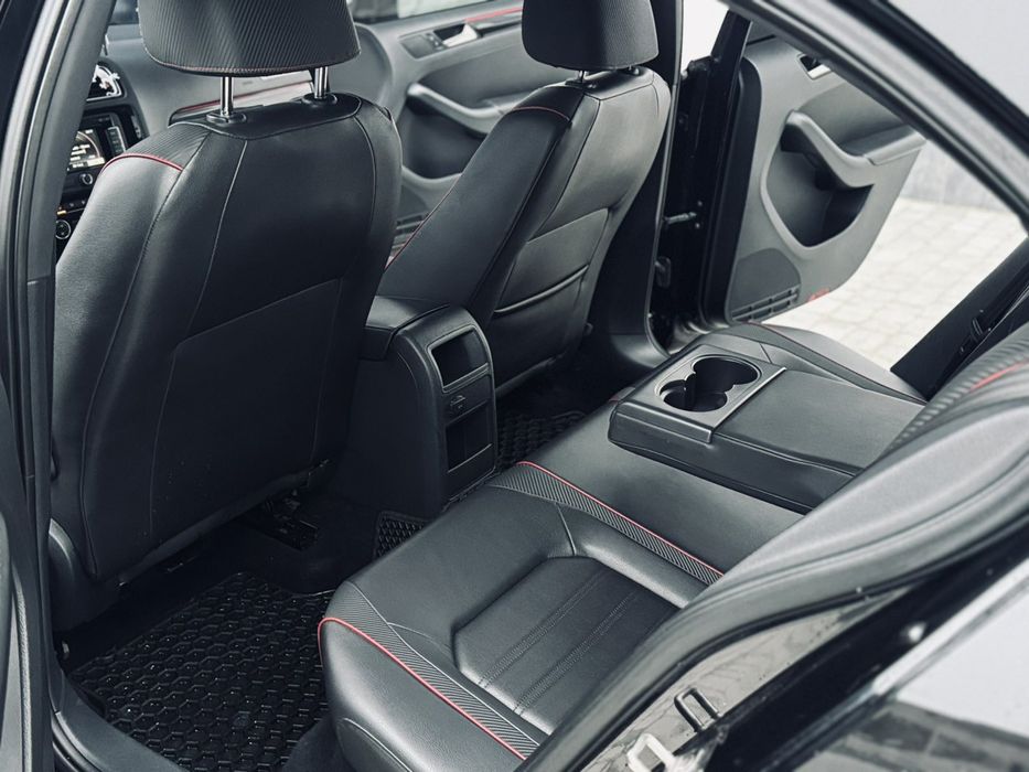 Продаю Меняю Фольксваген Джетта GLI 300+