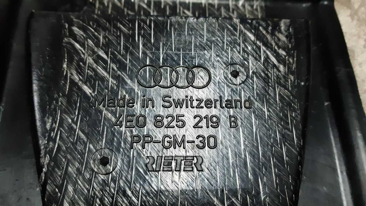 AUDI A8 D3 osłona dyfra , dyferencjału , osłona mostu .