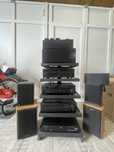 Conjunto de som com colunas