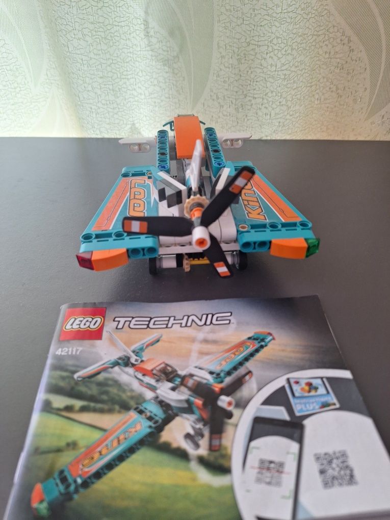 LEGO TECHNIC 42117 Samolot Wyścigowy
