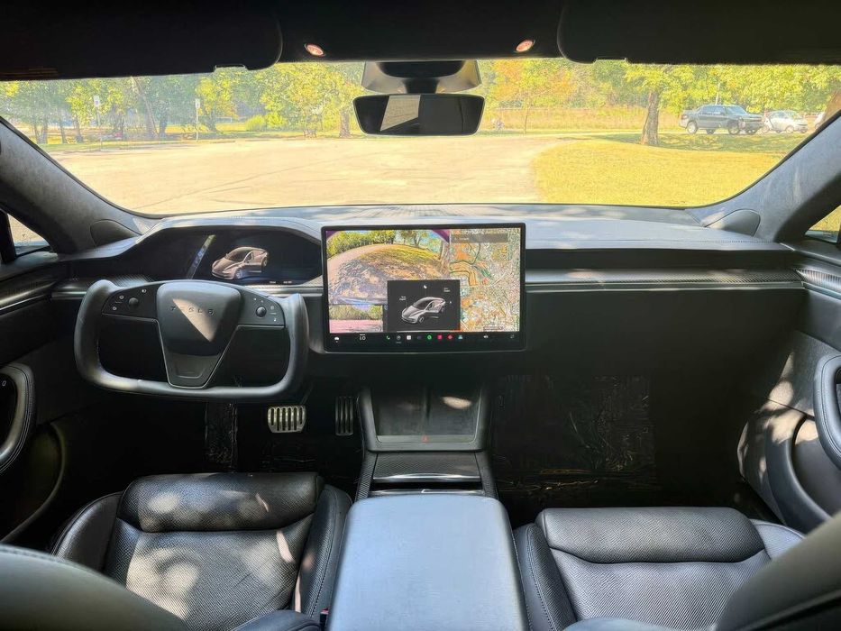 Tesla Model S      2021