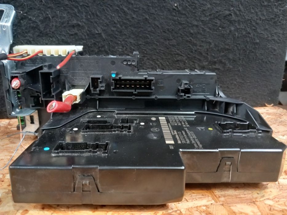 Caixa de fusíveis Mercedes Classe E W212