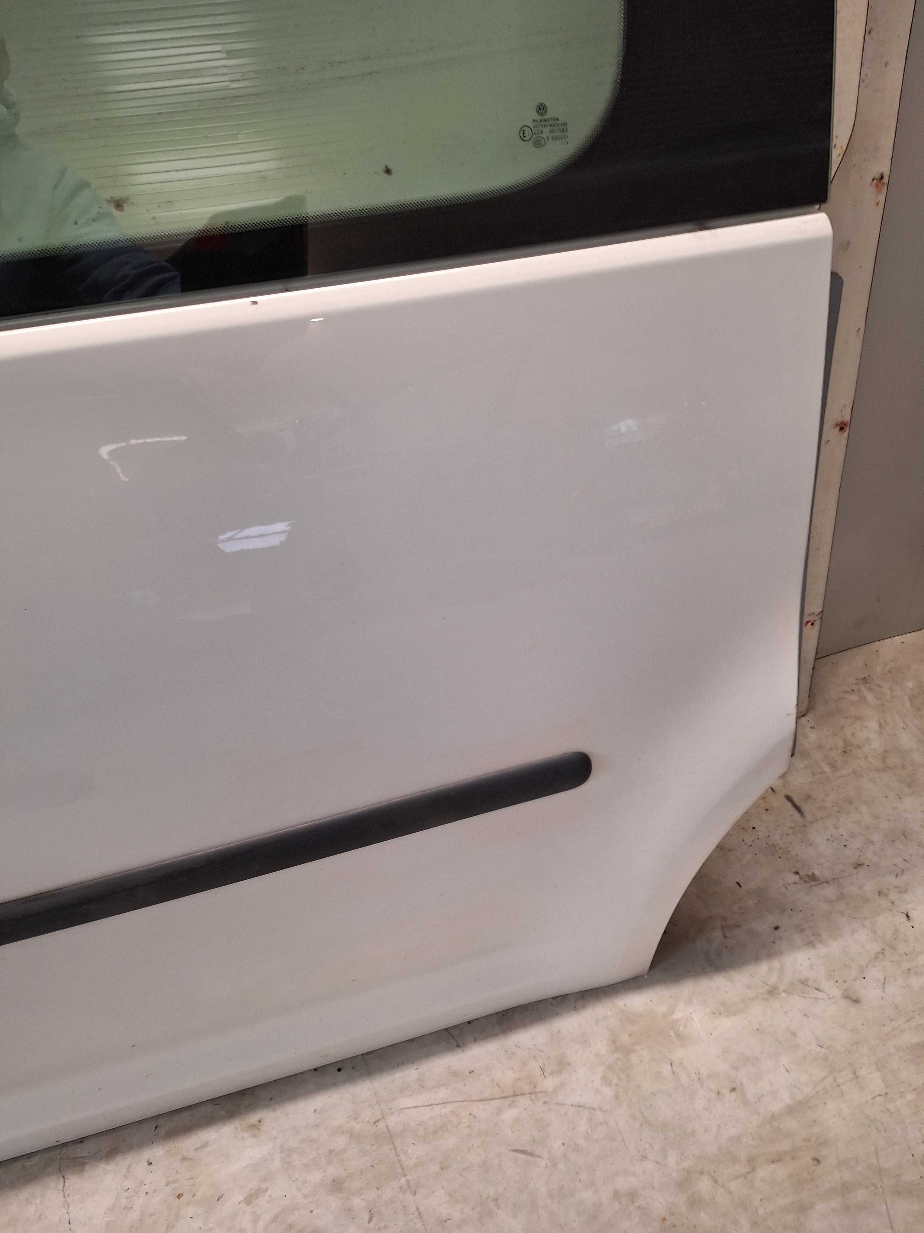 Drzwi przesuwne lewe vw caddy 04-15r