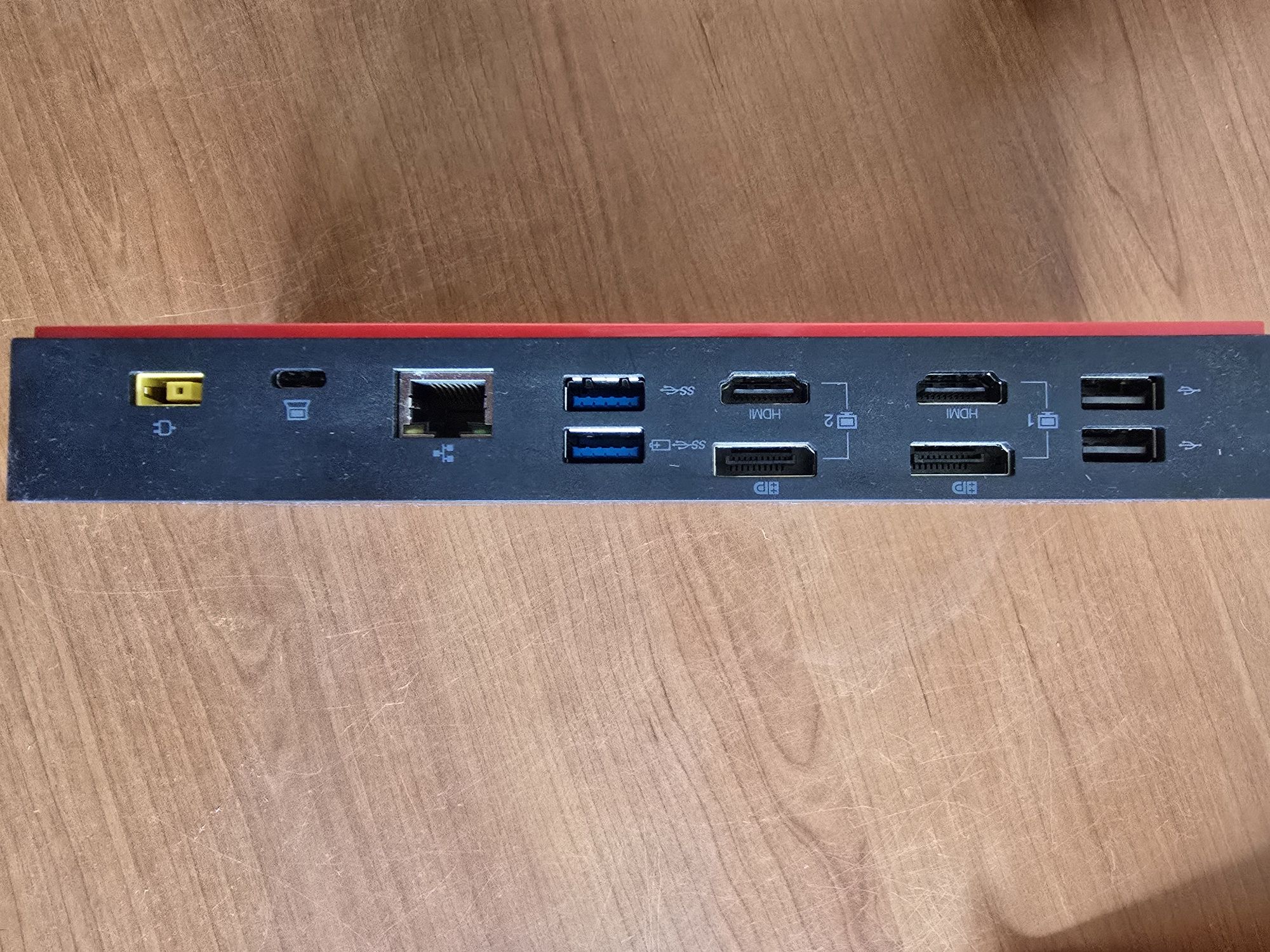 Stacja dokująca Lenovo 40AF na USC-C, HDMI x2 DisplayPort x2, zasilacz