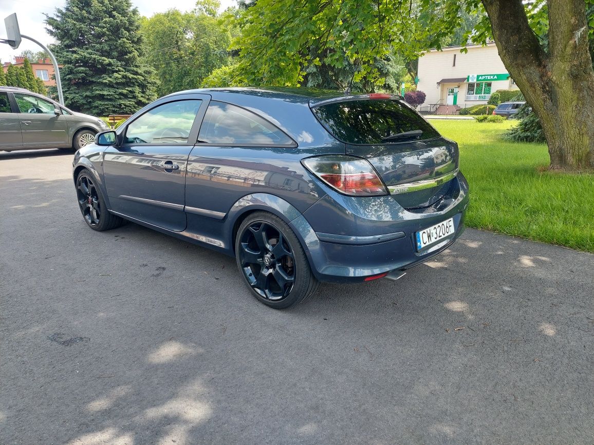Opel Astra H GTC 2.0 Turbo