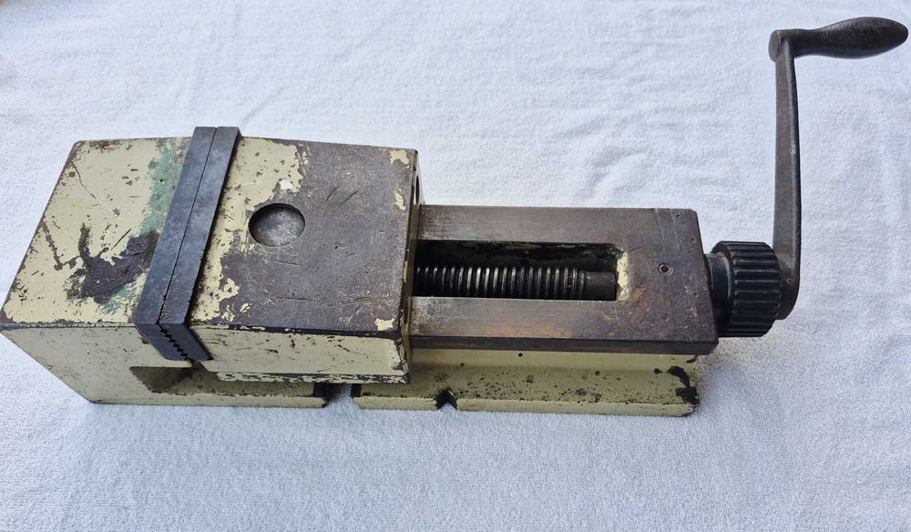 Solidne imadło maszynowe 125 mm