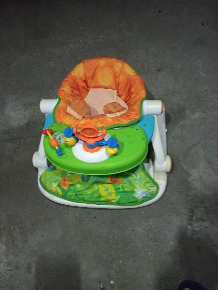 Aranha com brinquedos para bebe