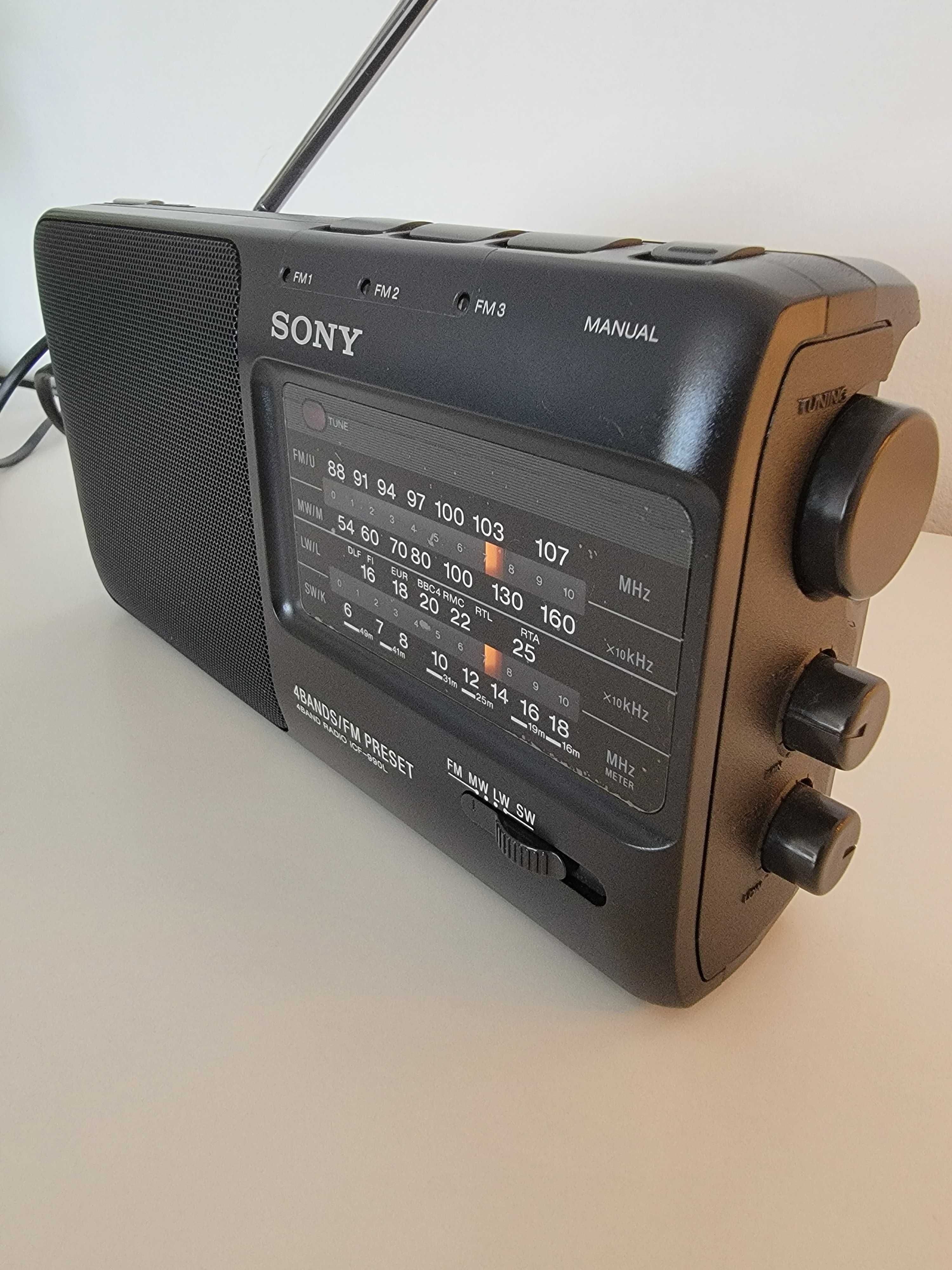 Радио Сони модель  Sony ICF 990L