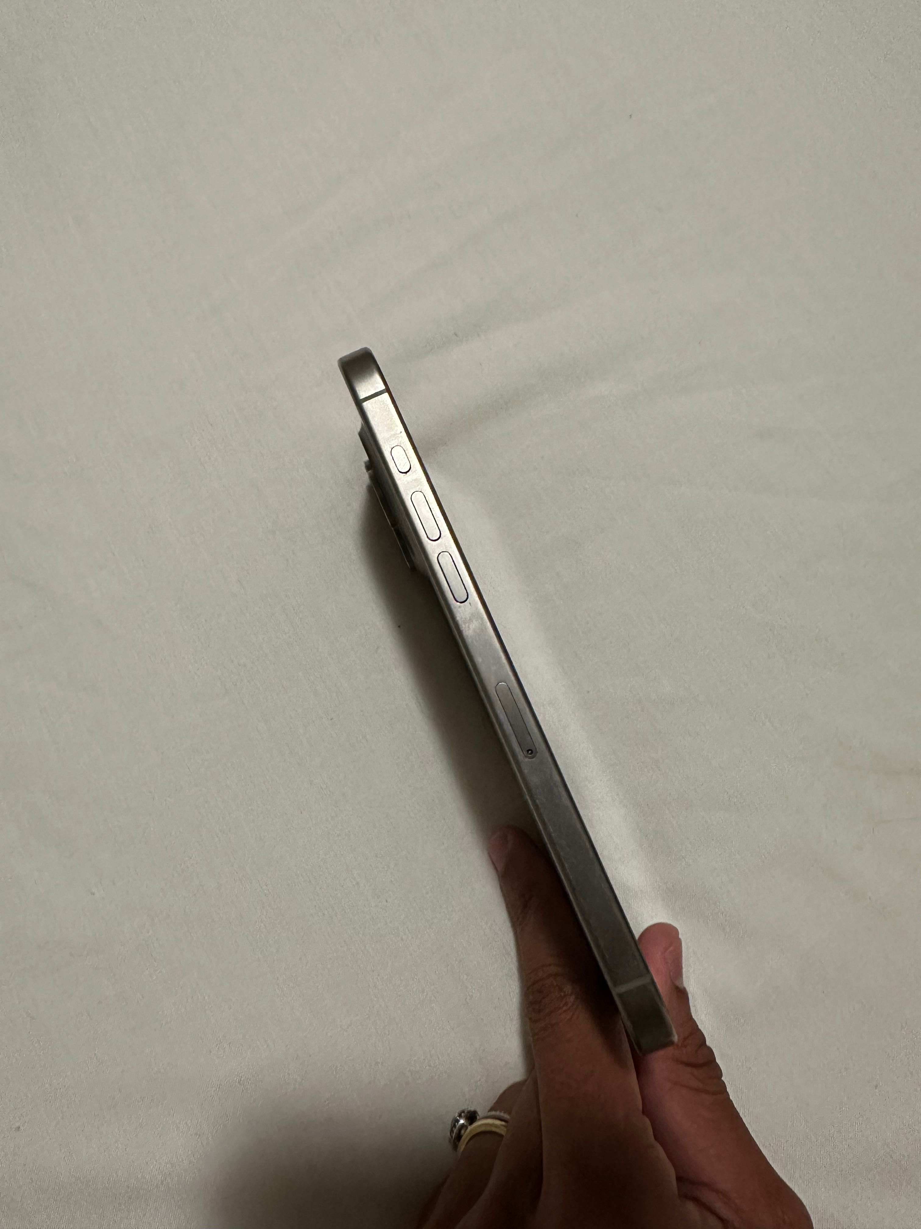 iPhone 15 Pro Max - 256gb