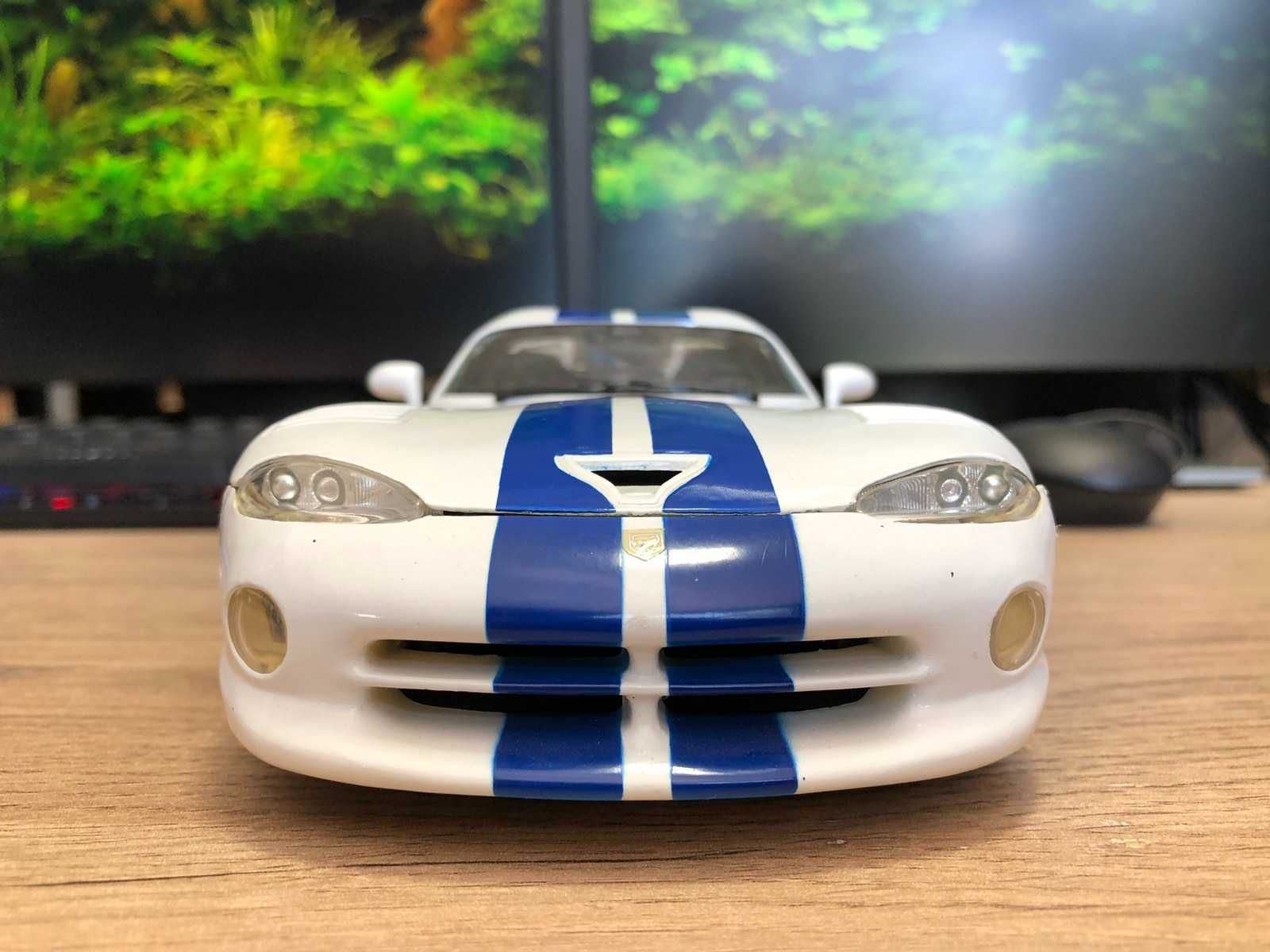 Модель Maisto Dodge Viper GTS/GTS-R Coupe Scale 1:18