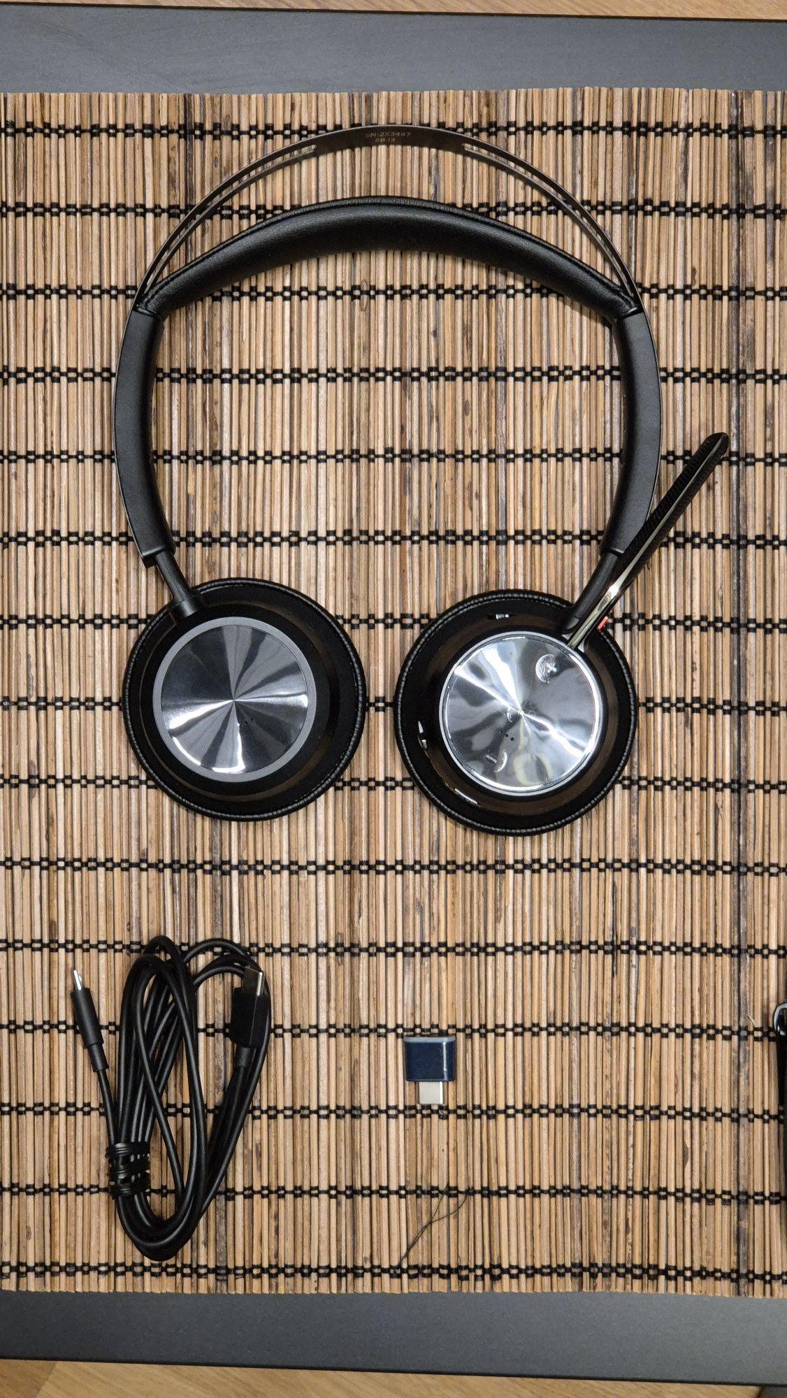 Słuchawki Poly Voyager Focus 2 M C + stacja ładowania GWARANCJA