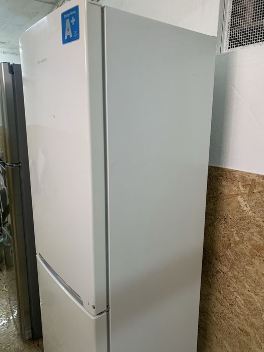 Frigorifico Daewoo combinado branco