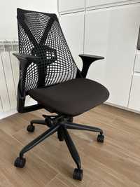 Cadeira ergonómica Herman Miller Sayl